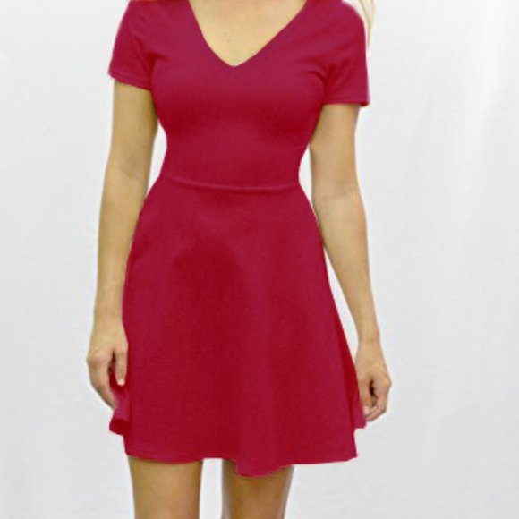 ๐2/$30๐ Deep red fit and flare dress - size small - Picture 1 of 7